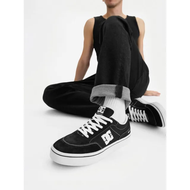 Tenisówki DC Shoes EO-MC-250623YX Czarny