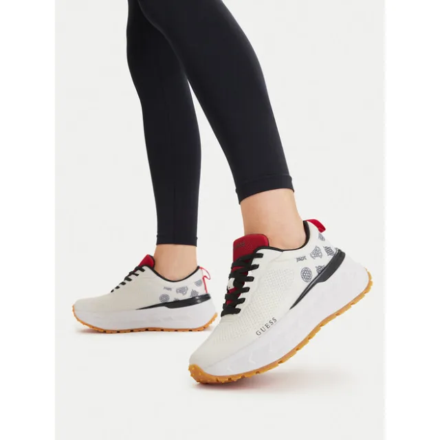 Sneakersy Guess FLPRN3 FAB12 Biały