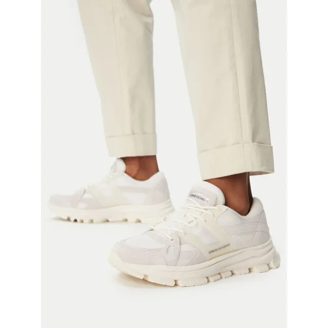 Sneakersy Armani Exchange XM001678 AF17356 M0344 Écru