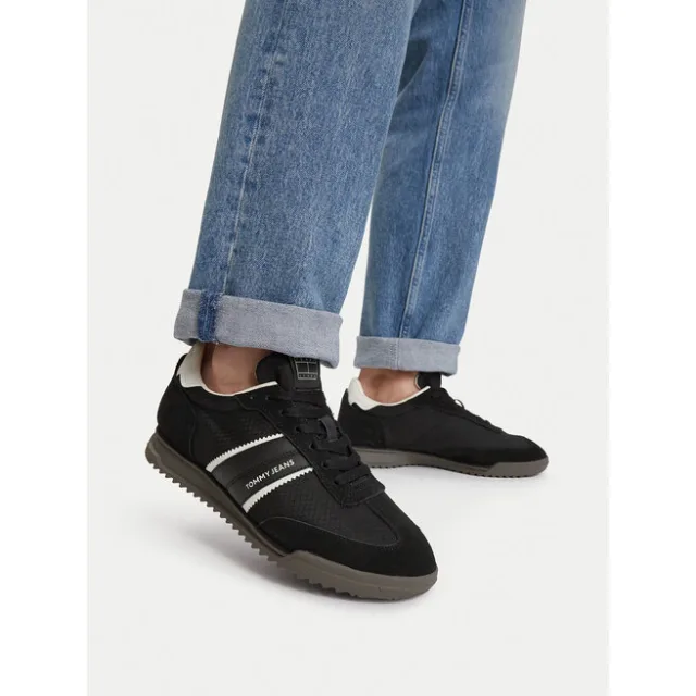 Sneakersy Tommy Jeans Tjm Retro Runner Cleated Winter EM0EM01664 Czarny