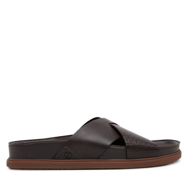 Klapki Clarks Torford Cross 26180888 Brązowy