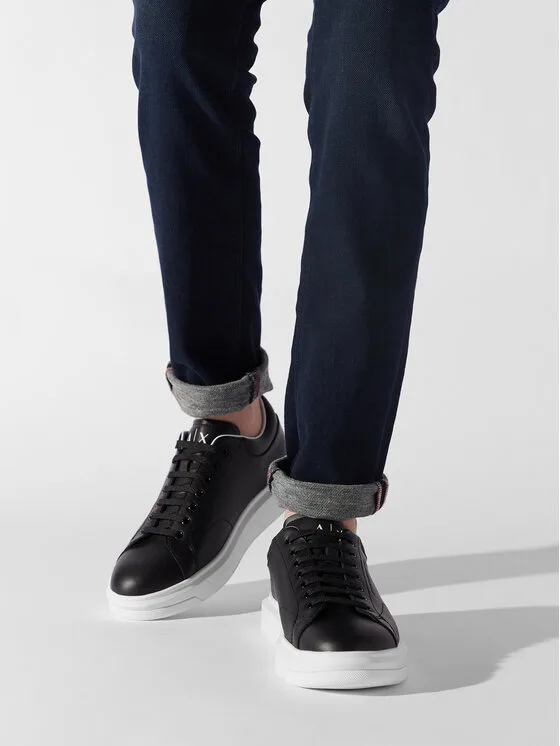 Sneakersy Armani Exchange XUX123 XV534 00002 Czarny