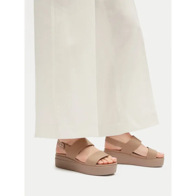 Sandały Crocs Brooklyn Low Wedge W 206453 Beżowy