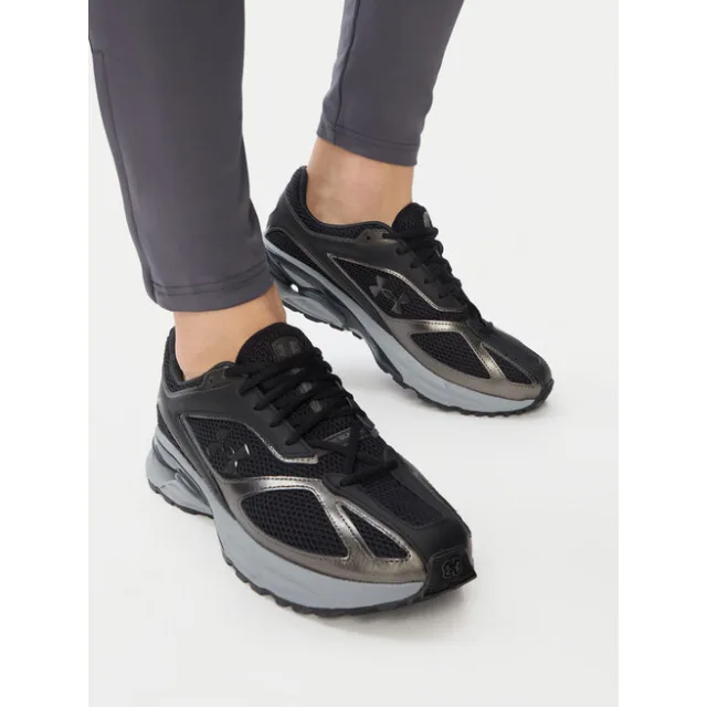 Sneakersy Under Armour UA HOVR Apparition RTRFTR TC 3027595 Czarny