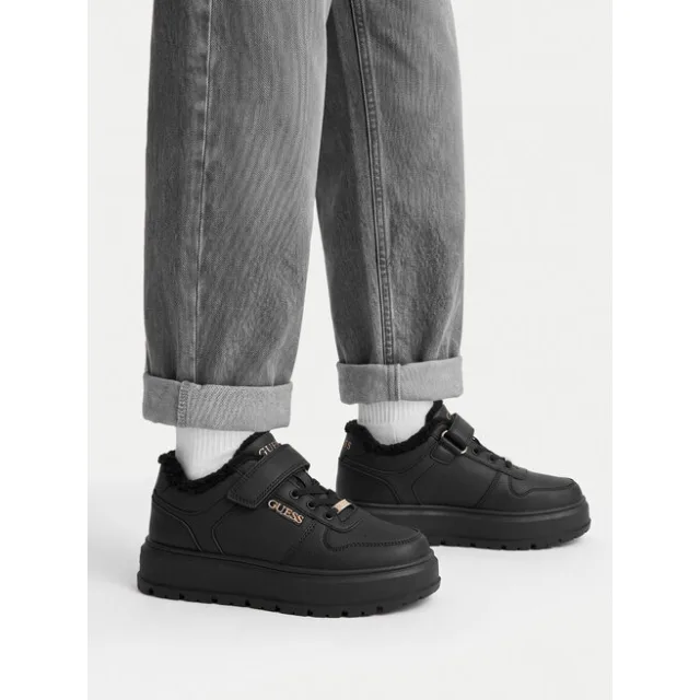 Sneakersy Guess EO-V9-27007L Czarny