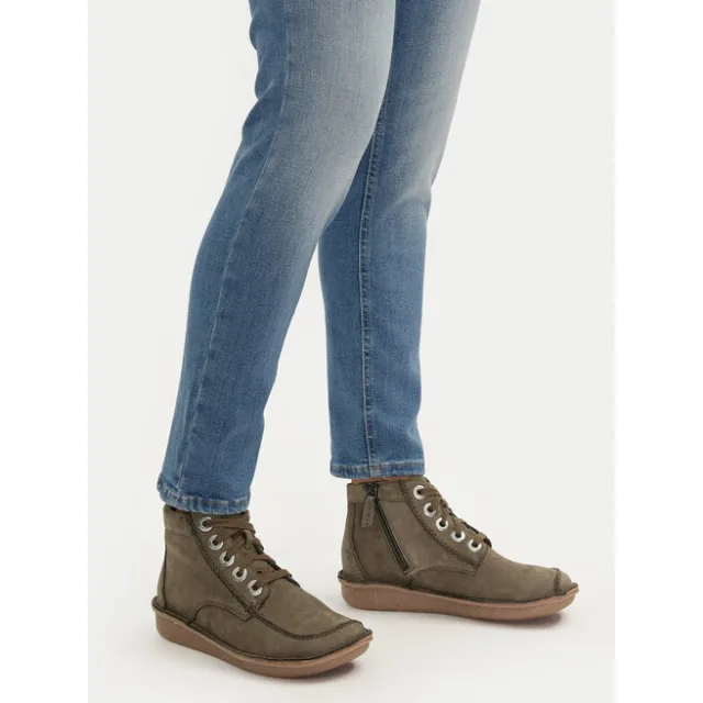 Trzewiki Clarks Funny Cedar 261738864 Khaki