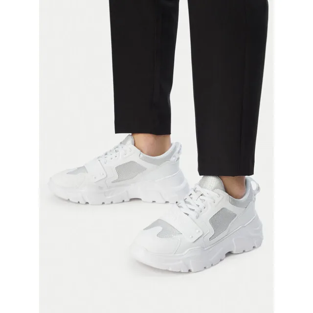 Sneakersy Versace Jeans Couture 80YA3SC4 ZSE03 Biały