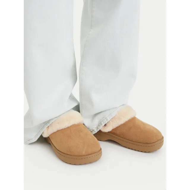 Klapki Crocs Classic Unfurgettable Suede Clog 212106 Beżowy
